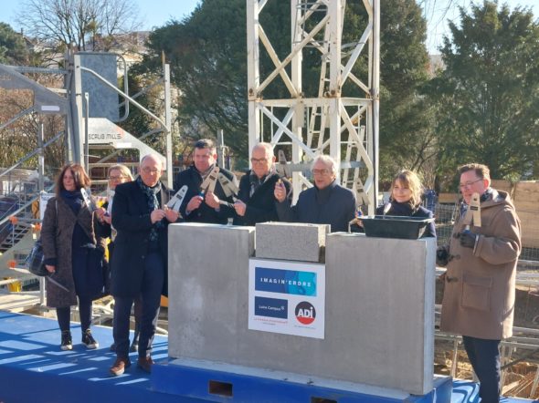 Pose de la première pierre de la résidence Imagin’Erdre